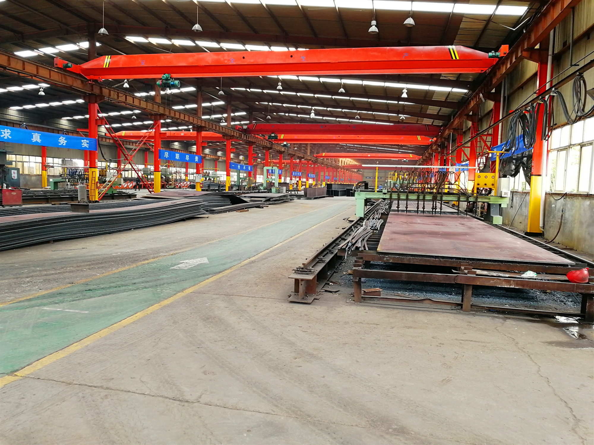 Steel structure fabrication factory with advanced equipment