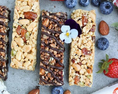 Cereal bar forming process detail