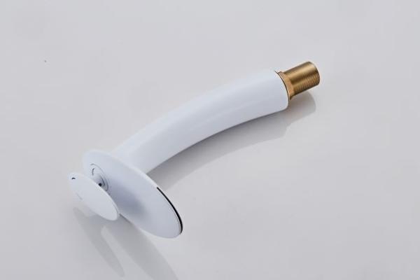 Quality OEM Varnish Sprayed Single Hole Waterfall Tap Faucet for sale