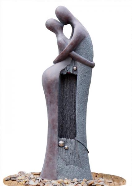 Quality Cast Contemporary Outdoor Water Fountains In Kissing Lovers Shape for sale