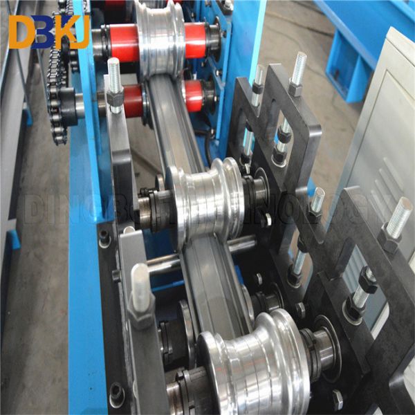 Cr12MOV Roller Shutter Door Roll Forming Machine 5.5 KW Main Motor