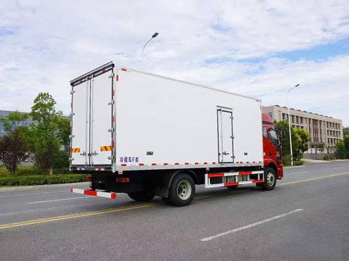 Other name Cold Box Truck For Jie fang 4*2 18 Ton FAW Refrigerator Box Van Diesel Engine