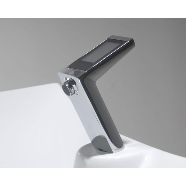 Smart Deck Mount Watersense Faucet Brushed Chrome Bathroom Taps With Digital Display