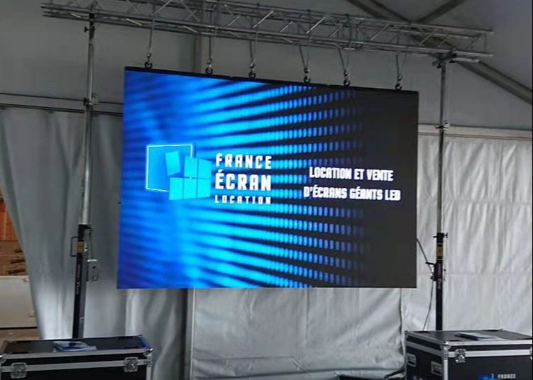Advertising Display SMD LED Screen with Dot Density of 40000 and SMD3528 Led Standard in Aluminum