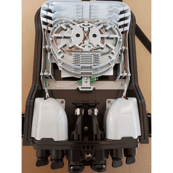 Waterproof 8 Port Fiber Optic Terminal Box FTTH FTTX FTTP IP65