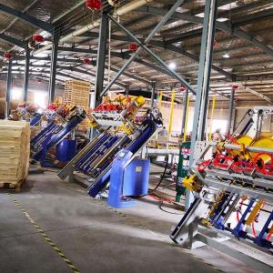 China Solid Wooden Pallets Assembly Machine With Pallet Stacker on sale