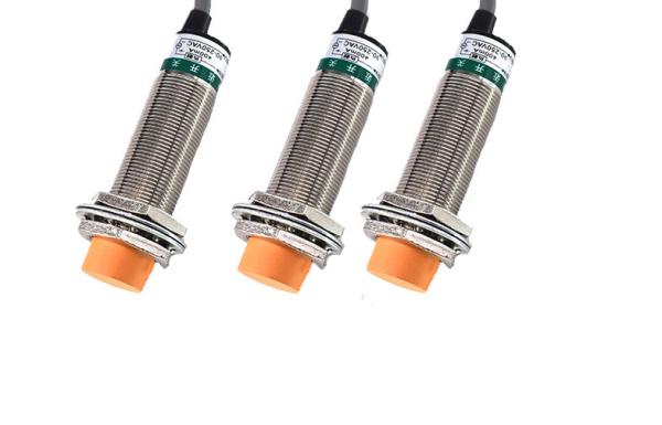 Quality Three Wires Capacitive Proximity Switch , Long Range Capacitive Proximity Sensor for sale