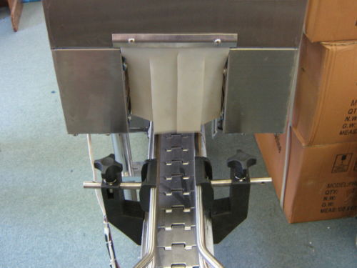 BSS-1538C Shrink Packing Machine , Semi Auto Bottle Cap Wrapping Machine