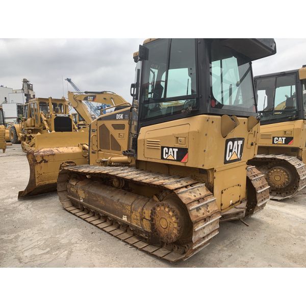 6 Way Blade Used Crawler Mounted Bulldozer Caterpillar D5K XL Original Color