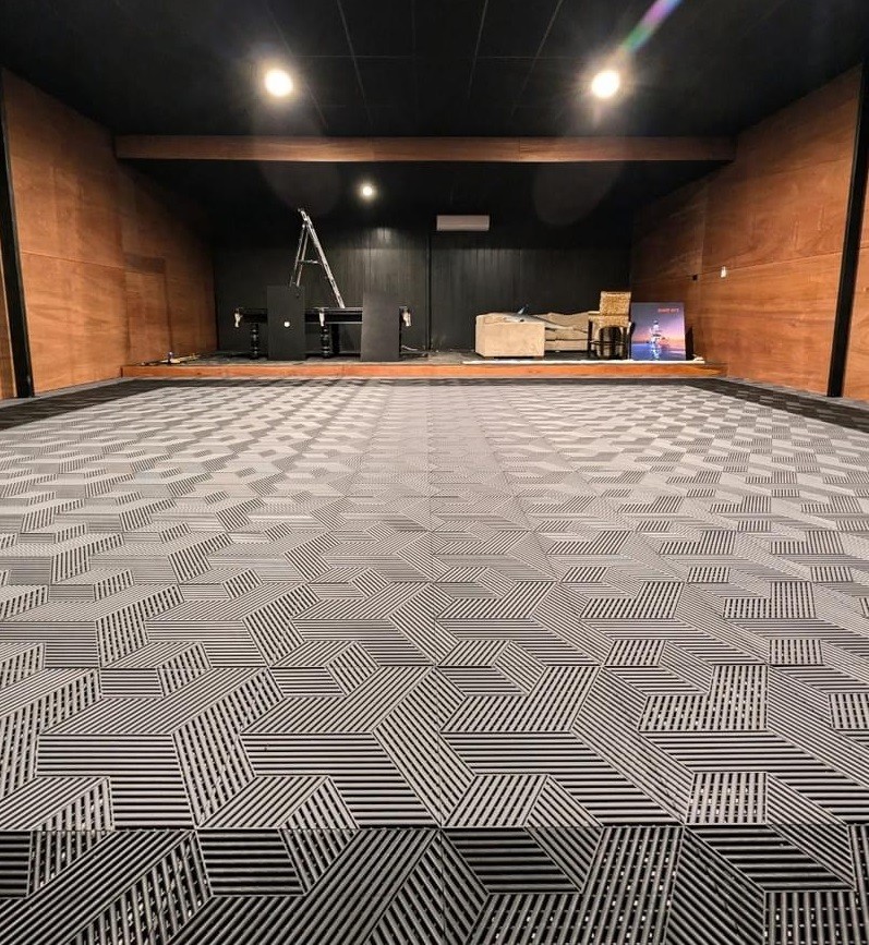 400*400mm Interlocking Workshop Floor Tiles 3D Tile Flooring For Garage