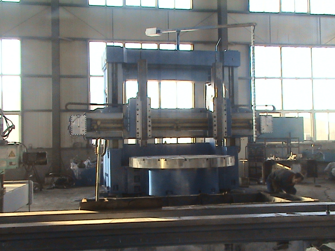 Single Column Vertical Turret Lathe Machine Tools 2.6 mtrs Working Machine