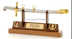 China Custom Size Handmade Wooden Retail Displays Racks Outstanding Knife Display Rack on sale