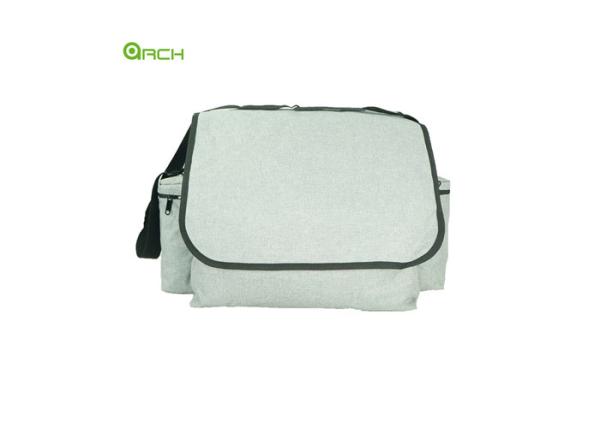 Quality Tapestry Polyester Snowflake Outdoor Travel Messenger Bag for sale