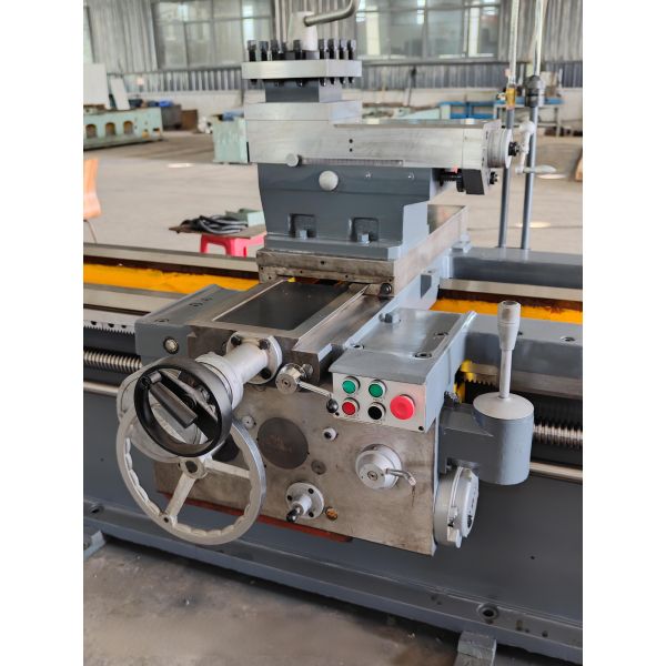 12m Floor Type Heavy Duty Horizontal Lathe Machine CW6180F Universal Turning Lathe