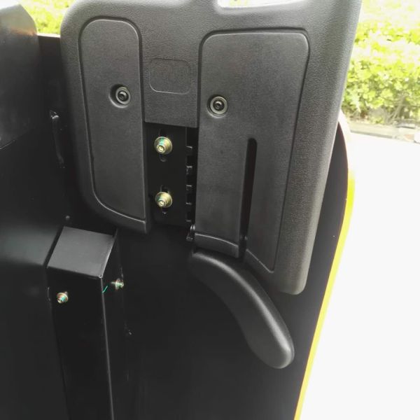 AC Power Electric Reach Stacker 1.5 Ton 2 Ton 2.5 Ton Electric Reach Forklift Truck