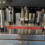 Semi automatic 20-40 Bottles/Min Glass Bottle Capping Machine adjustable