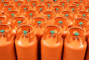 2.5-20KG Liquefied Gas Cylinder Sandblasting With CGA-580 Valve For Storage