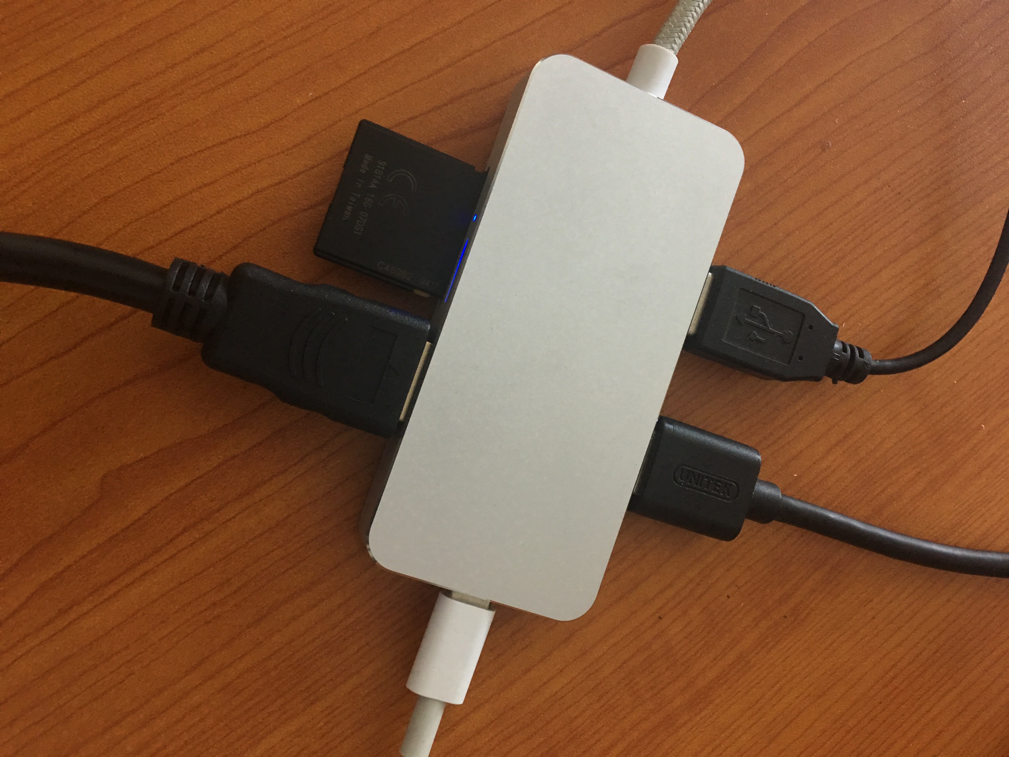 Type-C Hub USB C Adapter 50Gbps for MacBook Pro 13" 15" 2016/2017, USB-C 40Mbps 100W Power delivery