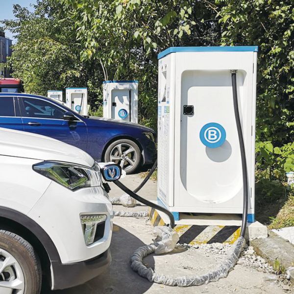 50Hz AC380V DC EV Chargers Air Cooling Public DC Fast Charger