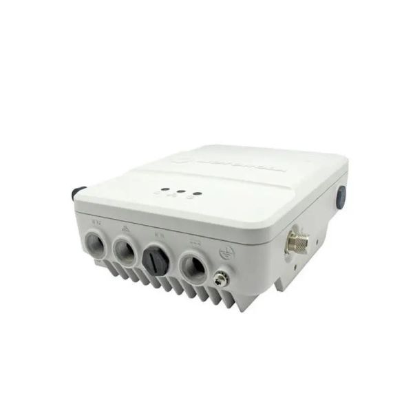 Wholesale SLR1000 Digital DMR Walkie Talkie with 50km Range IPX6 Water Resistance and 1500-2000mAh Battery for Effective Communication