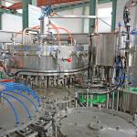 500ml 18000bph Soda Bottle Filling Machine Small Scale Soda Bottling Equipment