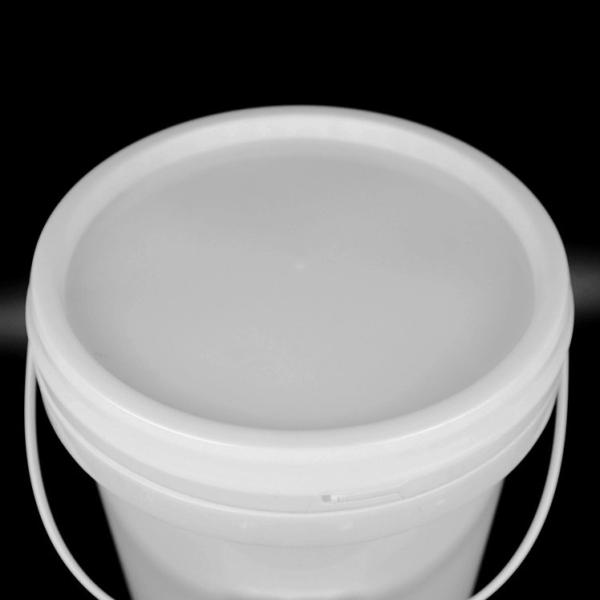Quality Leakproof White Plastic Oil Bucket With Lid Heat Resistant for sale