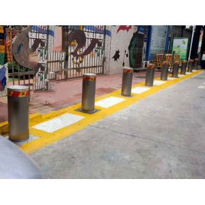 Vertical Lift Rising Metal Bollard Barrier For Gate