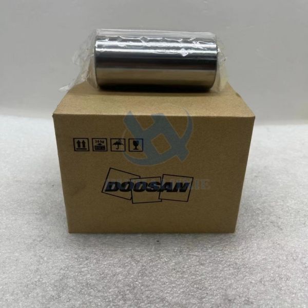 Excavator Parts Piston Pin 65.02502-0010 for Doosan DX225 D1146 DE08TIA