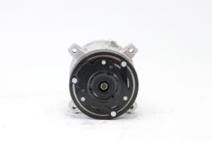 DEAWOO55 / 60 / 80 - 7 12 Volt Automotive Electric Ac Compressor 52V16 Cylinder Structure