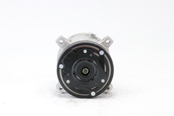 Quality DEAWOO55 / 60 / 80 - 7 12 Volt Automotive Electric Ac Compressor 52V16 Cylinder Structure for sale