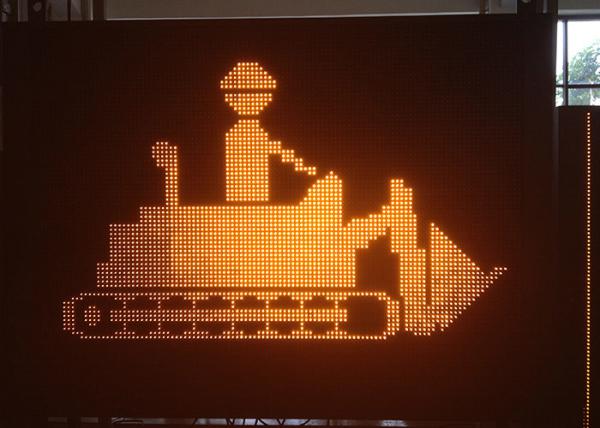 Quality Monochrome P20 VMS Traffic Signs LED Message Displays Dynamic Message for sale