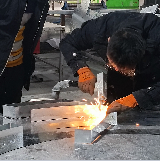 Large Outdoor Advertising Characters Automatic Letter Bending Machine for Big Letters