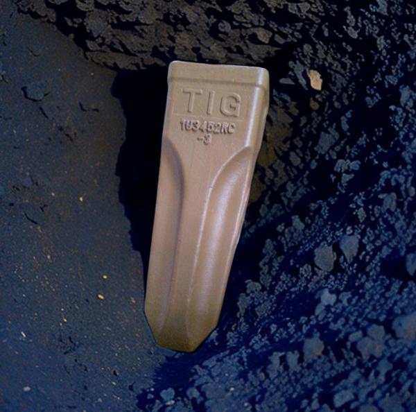 Quality TIG  brand of  wear parts 1U3452RC Rock bucket  teeth for  J450 machine with alloy steel and 48-52HRC hardness for sale