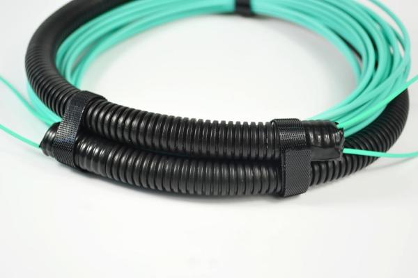 Quality Pulling Eyes / Socket MPO MTP Patch Cord OM3/OM4 Trunk Fiber Cable Customized Length for sale