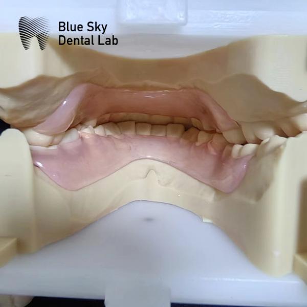 Quality Resin Valplast Flexible Partial Dentures Before And After Valplast Partial Denture for sale