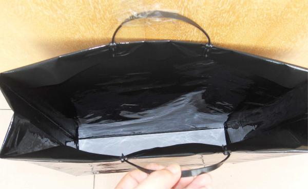 Quality Reusable Hard Plastic Handle Bag With Reinforced Paper Card for sale