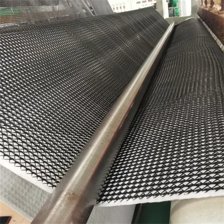 4mm-8mm Thickness HDPE Composite Net Drainage Net at Direct Supply for White Color