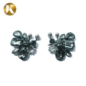 Irregular Style Crystal Shoe Ornament Bee Butterfly Shape ROHS2g Certificate