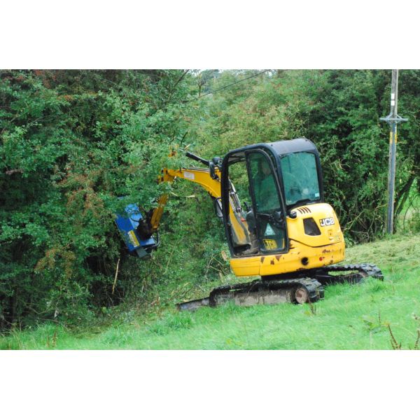 Heavy Duty Excavator Flail Mower Q355B Mechanical Power Source ISO9001 Certified