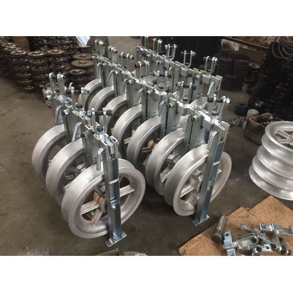 Aluminum Sheave Stringing Pulley Block with Corrosion Resistant Galvanized Surface and High Load Capacity for Power Line Construction