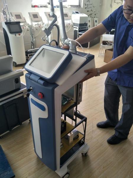 Quality 30w Carbon Dioxide Co2 Fractional Laser Treatment Device 220v 50hz Multifunction for sale